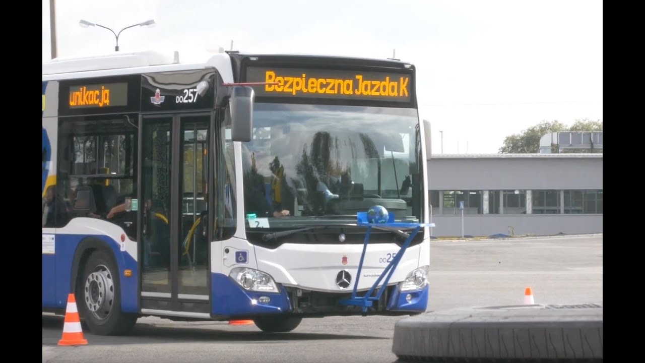 Piotr Trojański najlepszym kierowcą autobusu